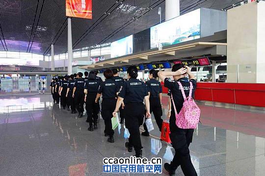 天津滨海机场T2航站楼正式转场启用 摄影:曾晓新 天津机场T2航站楼正式启用