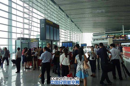 天津滨海机场T2航站楼正式转场启用 摄影:曾晓新 天津机场T2航站楼正式启用