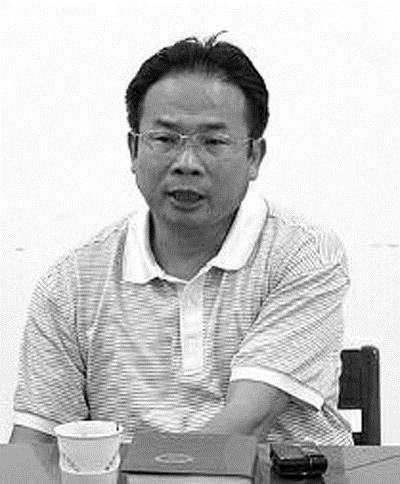 福建福鼎副市长为儿子在飞机上打安全员道歉