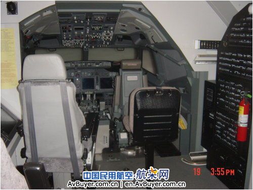 D类飞机模拟机内景