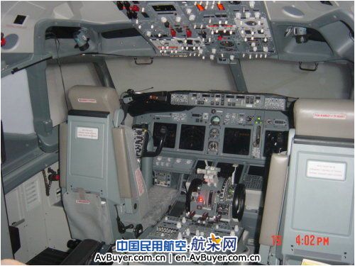 D类飞机模拟机内景