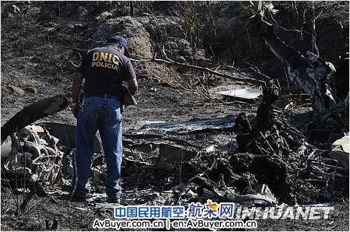 洪都拉斯一小型私人飞机坠毁造成3人死亡
