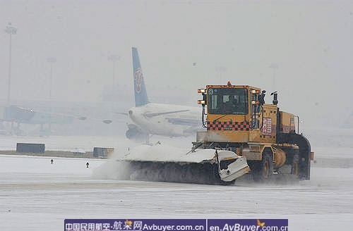 雪灾现场答疑解惑 民航飞机为什么要除雪除冰
