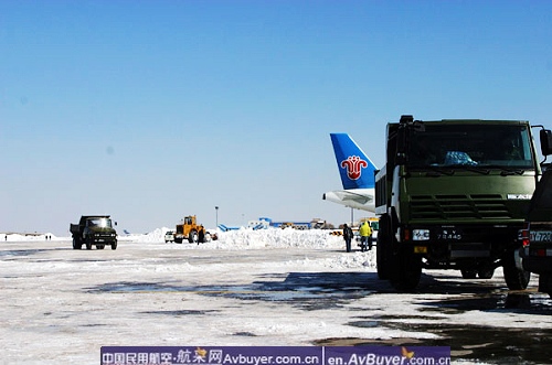 雪灾现场答疑解惑 民航飞机为什么要除雪除冰