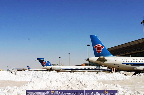 雪灾现场答疑解惑 民航飞机为什么要除雪除冰