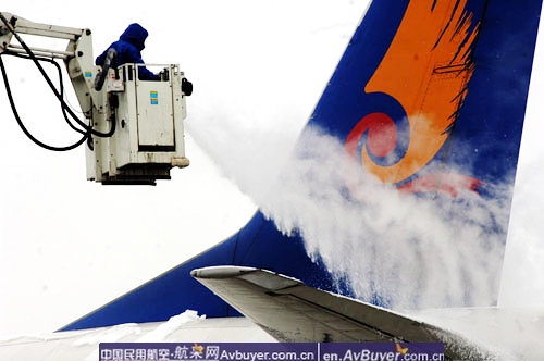 雪灾现场答疑解惑 民航飞机为什么要除雪除冰