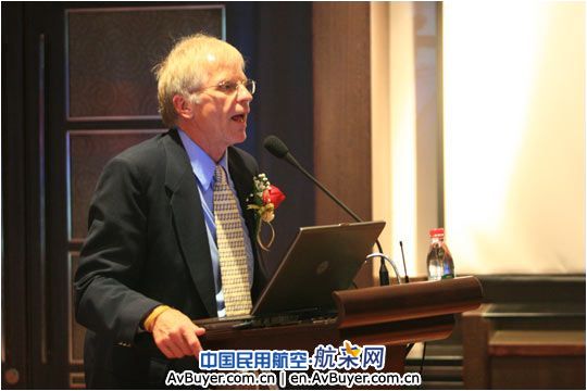 美国布法罗机场专家Gary Kogut发言