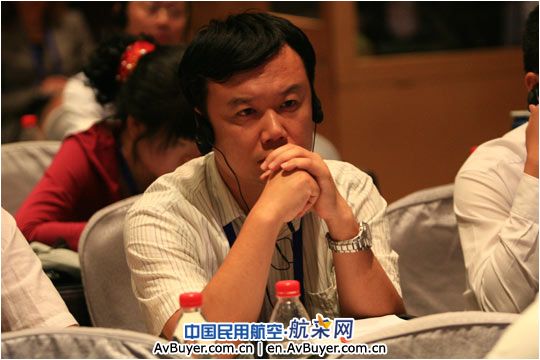 与会代表认真聆听自由讨论环节的精彩发言