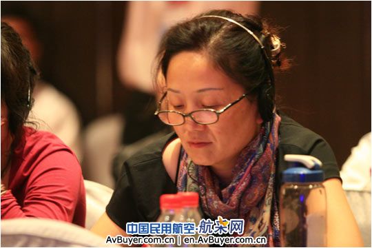 与会代表认真聆听自由讨论环节的精彩发言