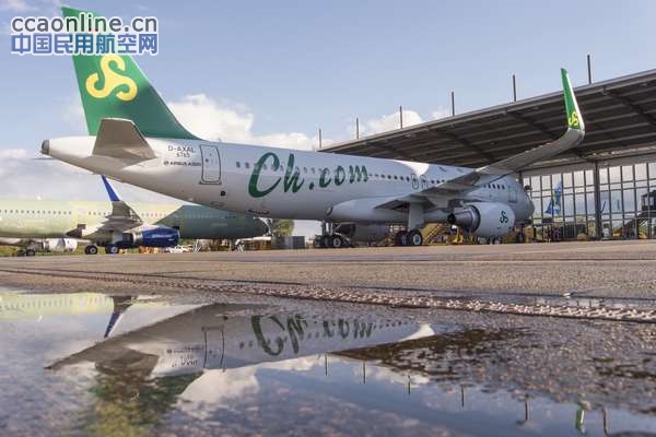 春秋航空接收首架186座客舱改进版A320飞机