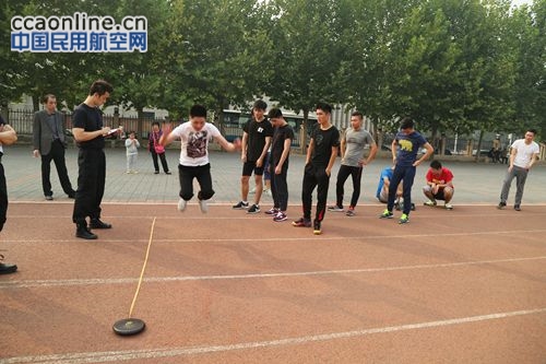 体能测试成男生应聘安全员和乘务员的“分水岭”