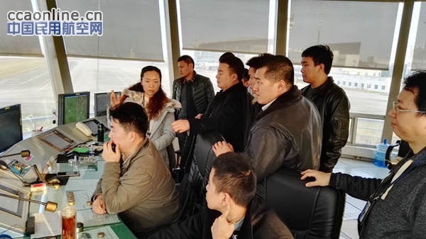 民航飞院绵阳分院地空携手合作保障飞行安全