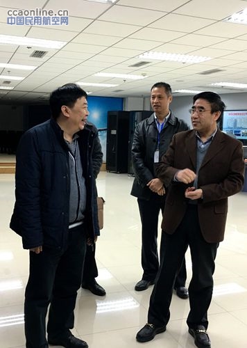民航管理杂志社乔建民社长一行到民航二所交流