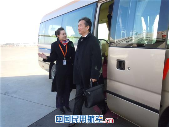 东航北京完成世博总结表彰会会务运输任务