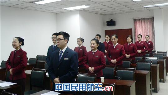 国航重庆营业部开展服务规范复训