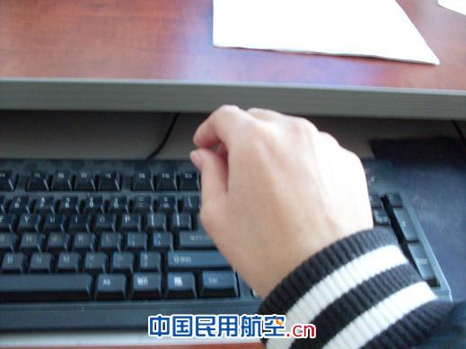 呵护电脑细节做起 己所不欲勿施“COMPUTER”