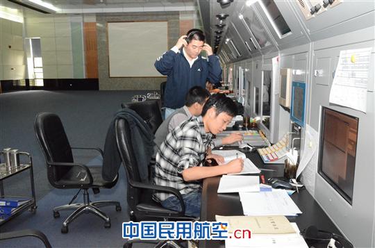 三亚情报区优质服务确保赴日航班安全顺畅