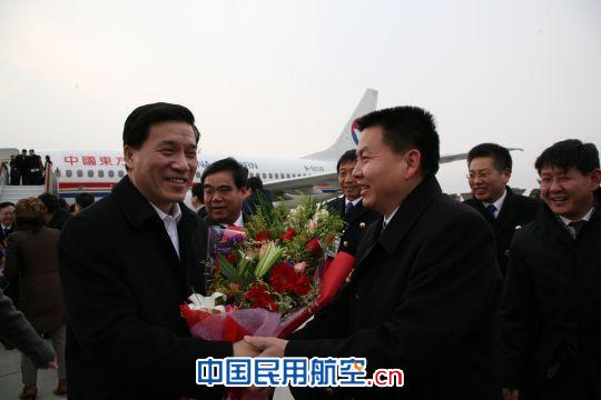 东航山东分公司圆满保障全国驻青人大代表返青