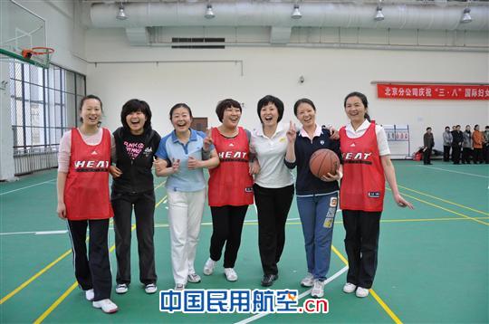 东航北京三八活动“精彩纷呈”