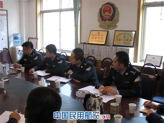 东航甘肃分公司保卫部开展春夏换季 东航甘肃保卫部开展换季工作 提高工作效率