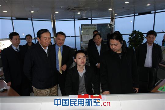 民航局夏兴华副局长一行视察指导贵州空管分局