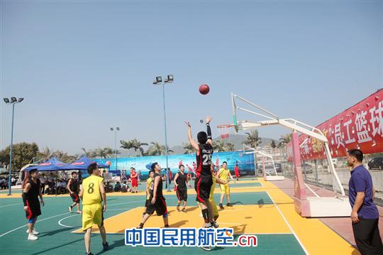 机务男儿显魅力 团结协作创佳绩