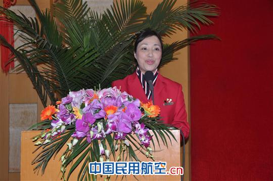 全国劳模吴尔愉事迹报告会在东航北京分公司举行