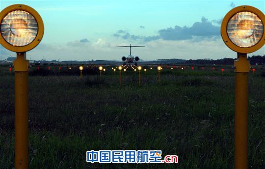 海南决定改扩建海口美兰、三亚凤凰两大机场