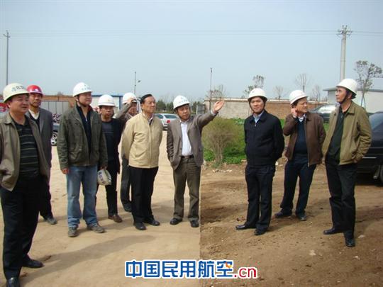 原民航局纪检组组长严智泽视察西安区管中心工程