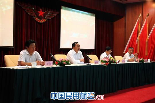 李江民任民航华北局党委书记、副局长
