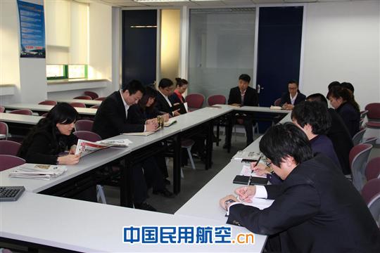 东航北京多种形式学习十八大报告精神