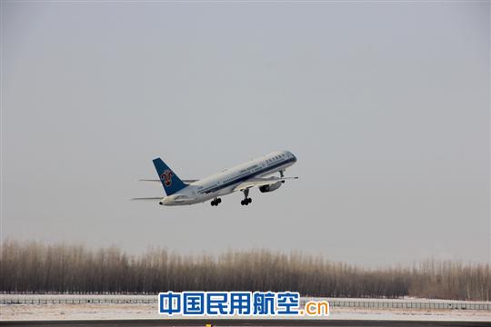 克拉玛依机场积极保障南航757训练任务