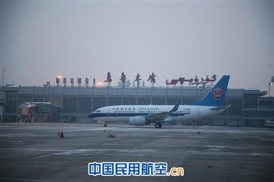 南航新疆分公司波音新机加盟 机队增至43架
