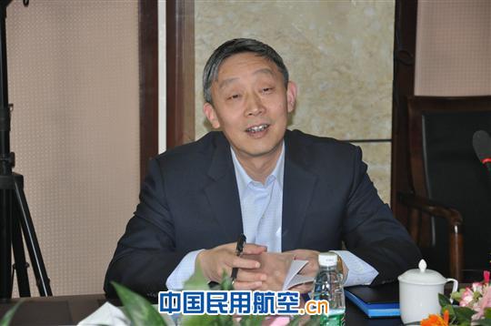 东航股份党委副书记巴胜基深入四川开展调研