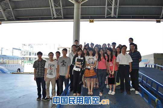 深圳国际货运中心再度迎来深职院师生