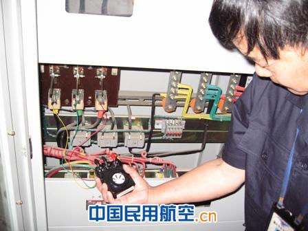 西南空管局实施应急电源车到外台供电带载演练