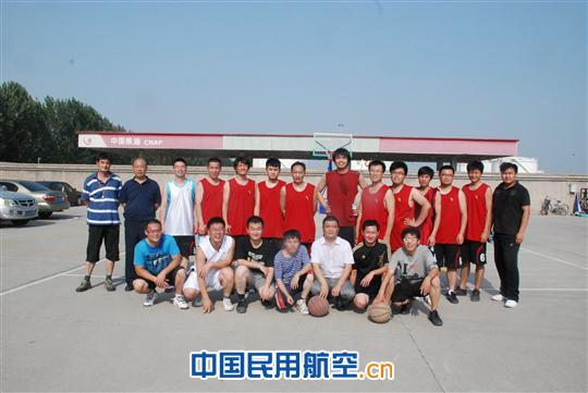 中航油工程建设公司与石油北京公司举行篮球比赛