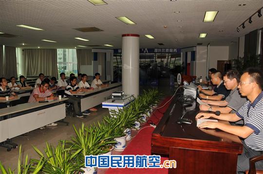 深圳空管站开展2012年新员工培训