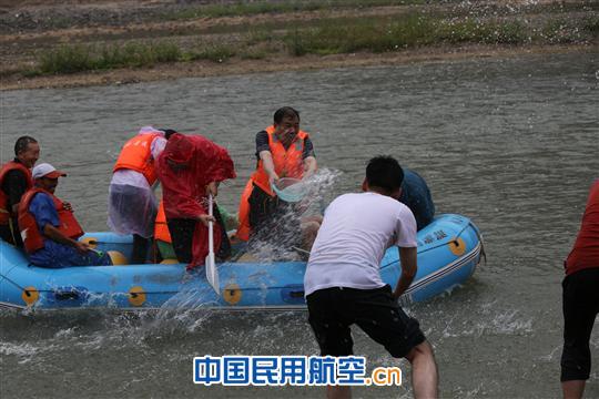 西北空管运行中心组织夏季郊游活动