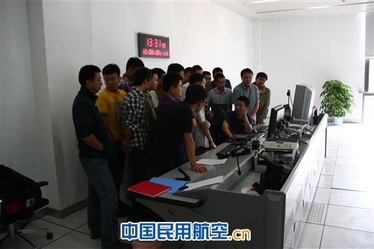 云南空管分局进近管制室开展SIPDS操作系统培训