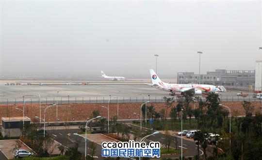 昆明长水机场安检站保障大面积航班延误纪事