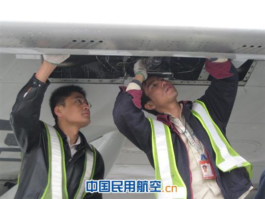 深航维修工程部攻坚克难 保驾护航