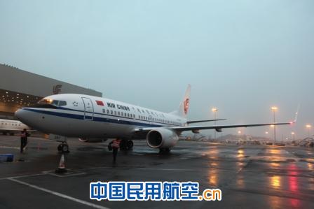 国航重庆引进2013年第二架波音737-700飞机