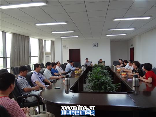 江西空管座谈欢送老同志退休