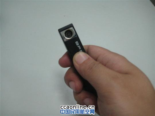 凤凰机场安检查获伪装点烟器