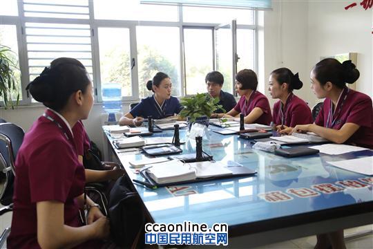 南航新疆B737-800首航乌鲁木齐—长沙—温州