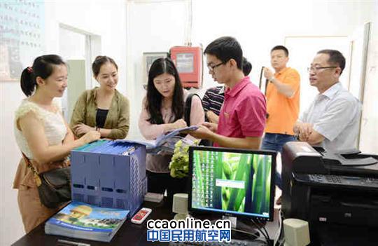 团中央宣传部走基层到三亚马岭山雷达站调研