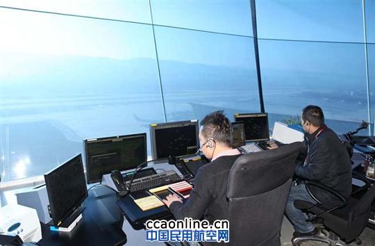 昆明长水国际机场候机厅春运表情（组图）