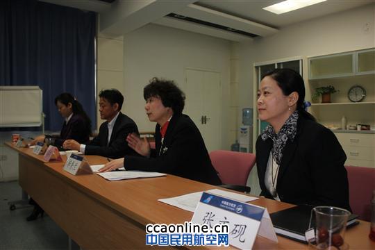 南航新疆培训部首次为飞行员举办兼职教员培训