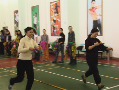 南航新疆客舱部"三.八"庆祝活动纪实